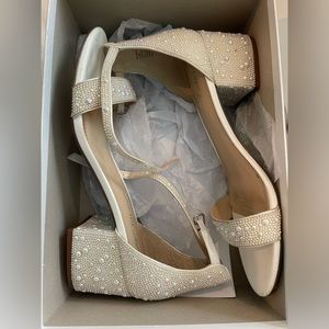 Betsey Johnson white heel, size 9.5.